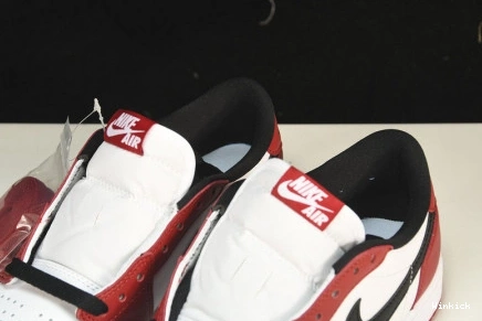 705329-600 Retro Low 1  Jordan Chicago 0927
